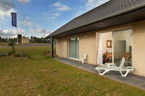 Hotel Fleur De Lys Hazebrouck Bagian luar foto
